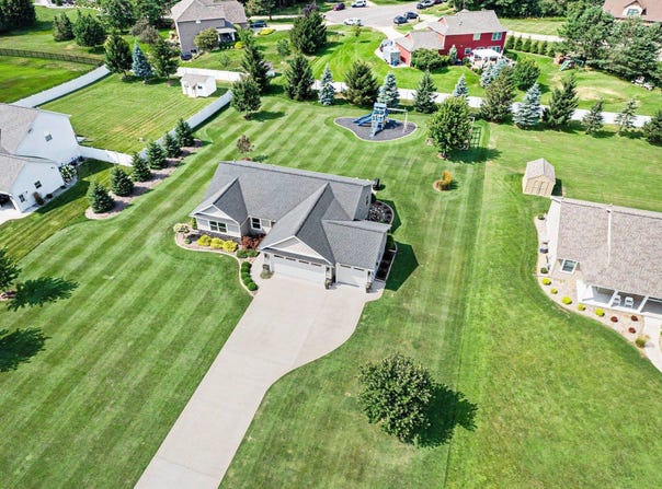 3863 E Letts Road, Midland, MI 48642