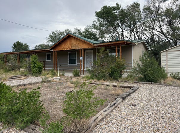 8 Copperhead Road, Espanola, NM 87537