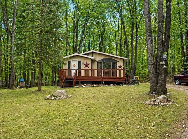 2081 Hemlock, Farwell, MI 48622