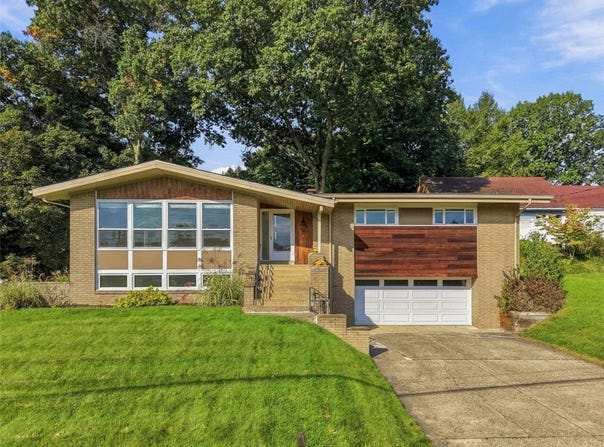 125 Schar Ct, Shaler, PA 15209
