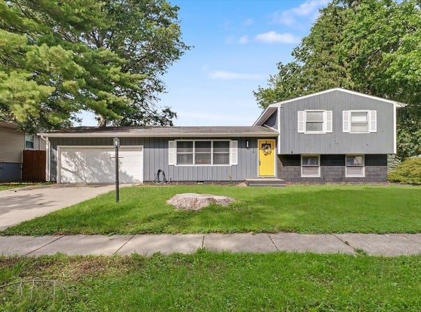 1906 Winchester Drive, Champaign, IL 61821
