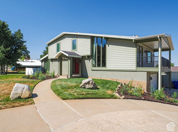 2524 S EDGEHILL Dr, Bountiful, UT 84010