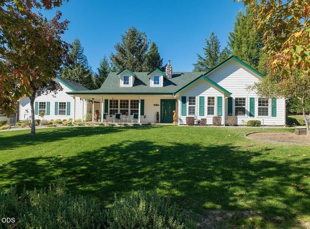 366 Springbrook Drive, Grants Pass, OR 97527