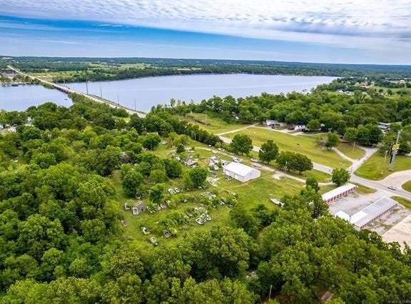 25801 S 655 Road, Grove, OK 74344