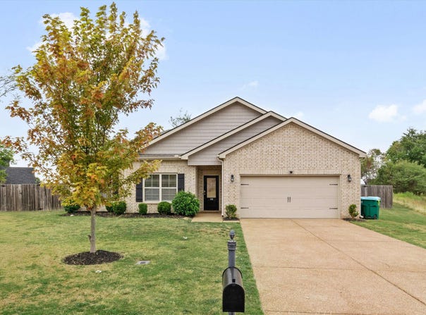 110 LILLY Cv, Oakland, TN 38060