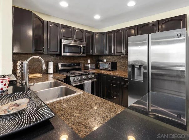 4049 Carmel View Rd, San Diego, CA 92130