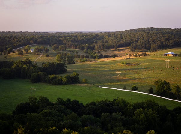 30497 Gypsum Rd, Lebanon, MO 65536