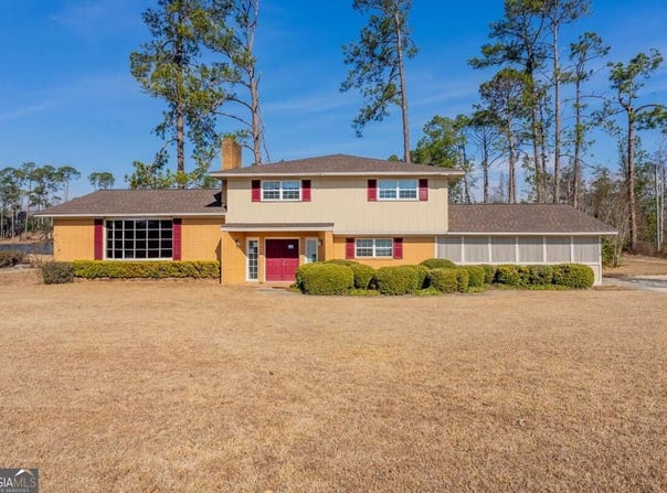 1729 W Forest Drive, Douglas, GA 31533