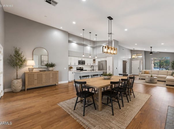 1873 E CHILTON Drive, Tempe, AZ 85283