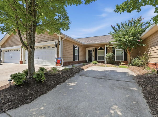 1903 N Summit Drive, Dalton, GA 30721