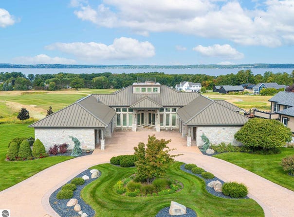 4173 Dornoch Court, Williamsburg, MI 49690