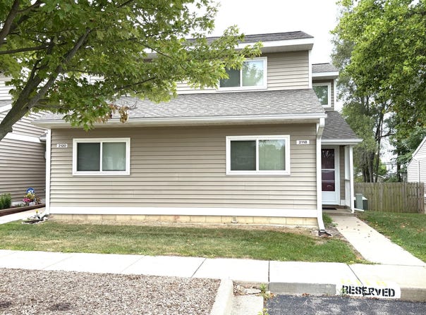 2118 Stone School Circle, Ann Arbor, MI 48108