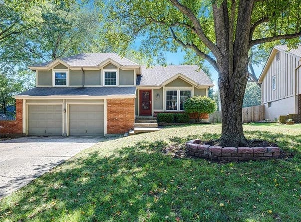 16503 W 142nd Circle, Olathe, KS 66062