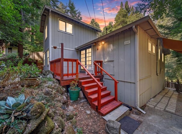 121 Mahogany WAY, BOULDER CREEK, CA 95006