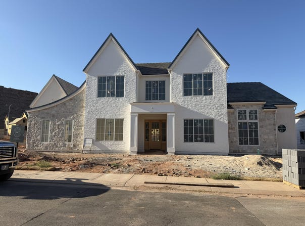 502 Sidbury Rd., Washington, UT 84780