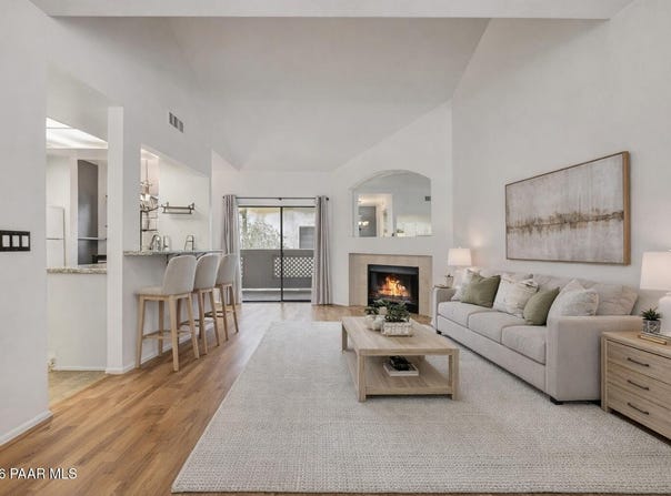 930 N Mesa Drive, Mesa, AZ 85201