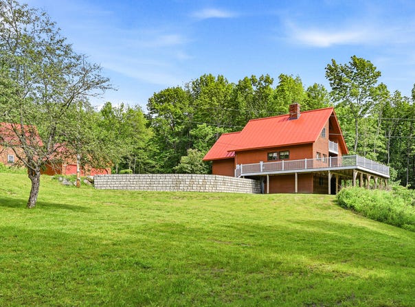 657 E Ridge Road, Cornville, ME 04976