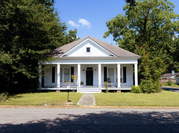 610 Branton Ave, Columbia, MS 39429