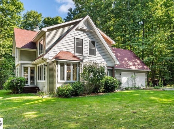 10567 Bay Ridge Estates, Ellsworth, MI 49729