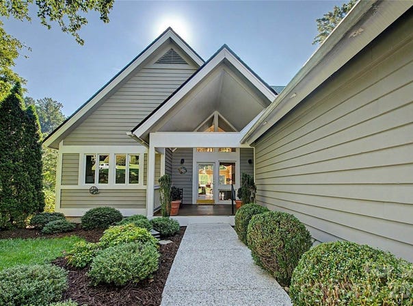 104 Overlook Drive, Flat Rock, NC 28731