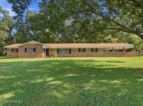 254 Taylor Drive, Morton, MS 39117