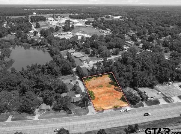 510 W FIRST ST, Hughes Springs, TX 75656