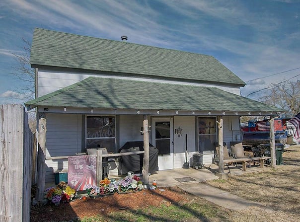 307 E Logan Street, Jerico Springs, MO 64756