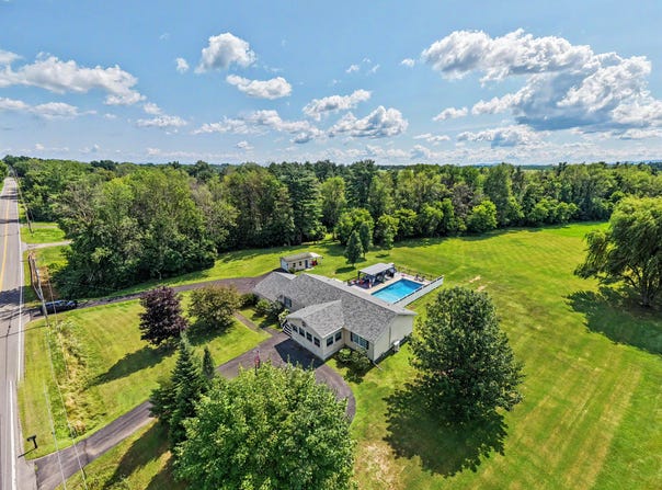 181 River Road, Peru, NY 12972