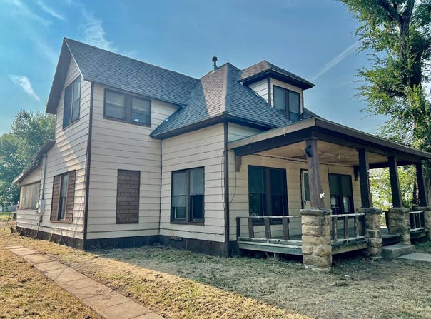 713 N 16th St, Independence, KS 67301
