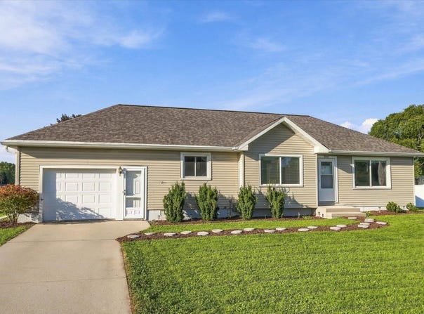 3022 Main Ave, Sheboygan, WI 53083
