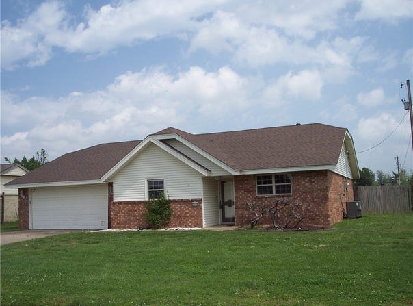 1538 S Heritage Circle, Rogers, AR 72758