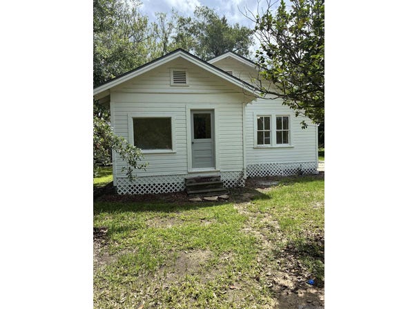 17448 CARDINAL LN, Hammond, LA 70401