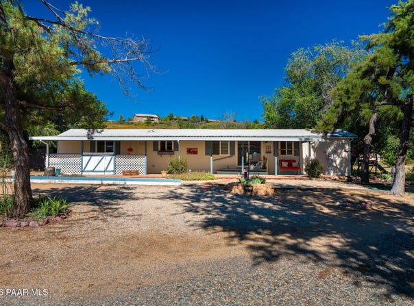 10076 E Dapple Grey Trail, Dewey-Humboldt, AZ 86327