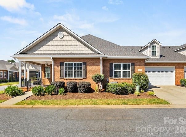 8379 Glacier Drive, Denver, NC 28037