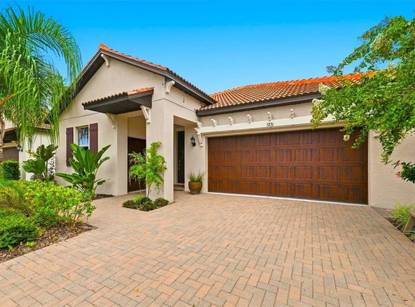 5231 WINDY GROVE Drive, WIMAUMA, FL 33598