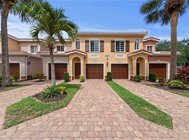 20261 Estero Gardens Cir, ESTERO, FL 33928
