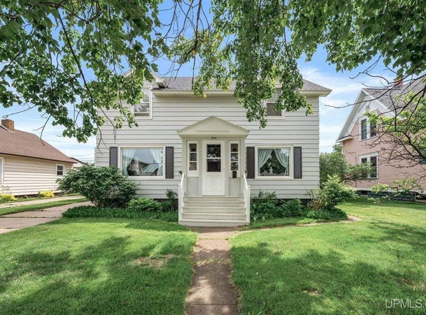 1008 Baldwin Avenue, Negaunee, MI 49866