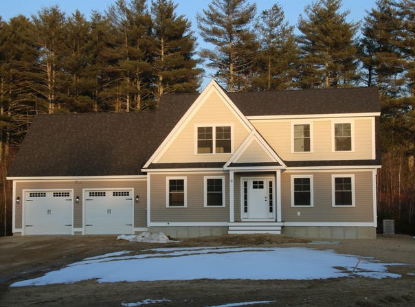 Fields at Mill Pond Road lot: 3, Nottingham, NH 03290