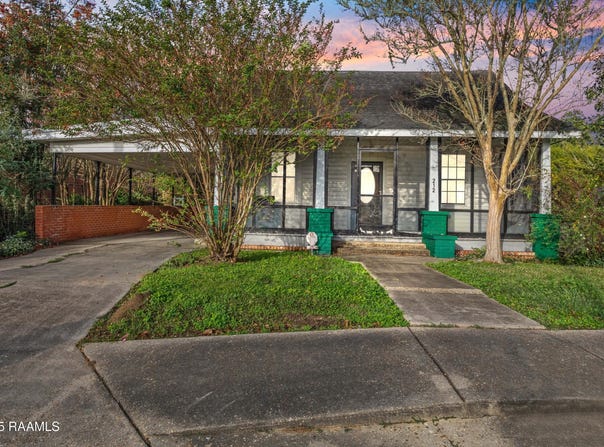 212 S Jefferson Street, Abbeville, LA 70510