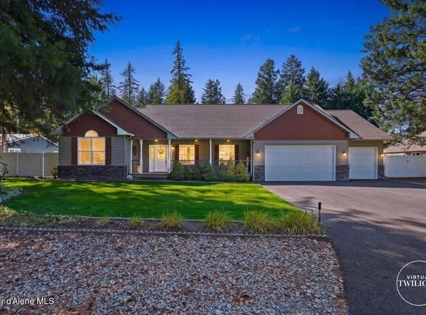 12975 N Ferndale Dr, Hayden, ID 83835