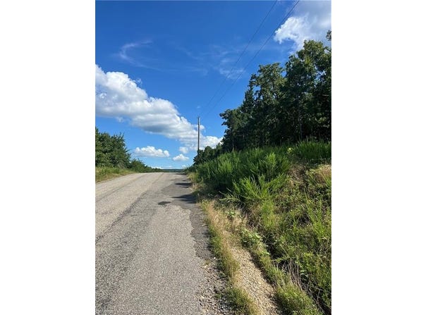 Tract 3 SE 1083 Rd Ave RD, Red Oak, OK 74563