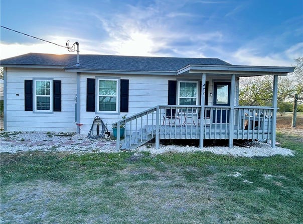 473 E County Road 303, Orange Grove, TX 78372