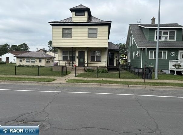 1317 E 13th Ave, Hibbing, MN 55746