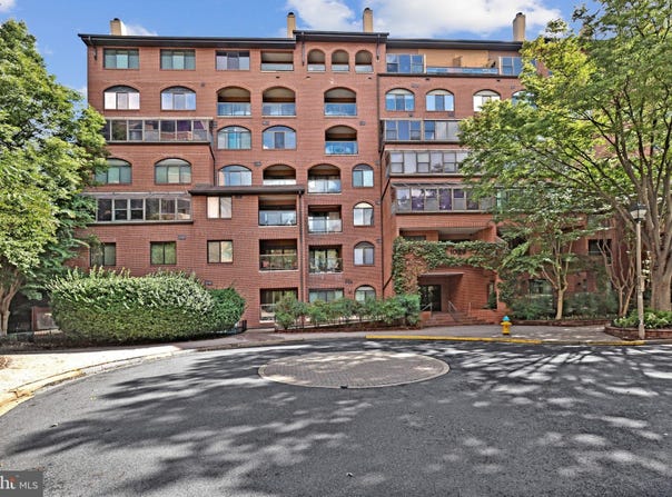 1029 N STUART Street, ARLINGTON, VA 22201