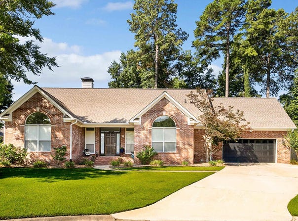 5 Saint Thomas Court, Maumelle, AR 72113