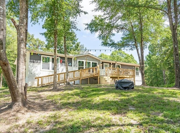 85 Baughman Rd, Carriere, MS 39470