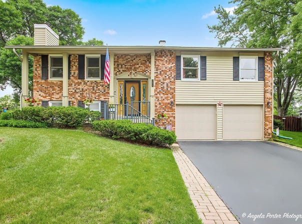 1899 W Alder Drive, Hoffman Estates, IL 60192