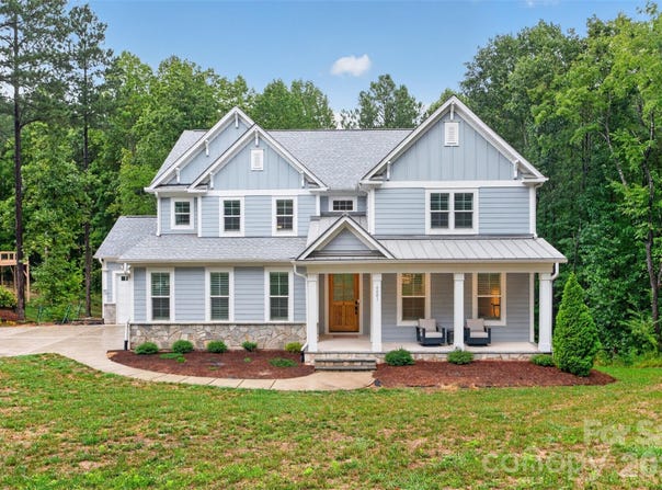 6601 Harbor Oaks Drive, Denver, NC 28037