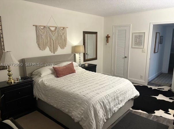 500 NE 12th Ave, Hallandale Beach, FL 33009