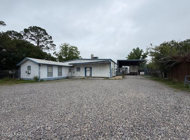 1051a Old Henderson Drive, Breaux Bridge, LA 70517